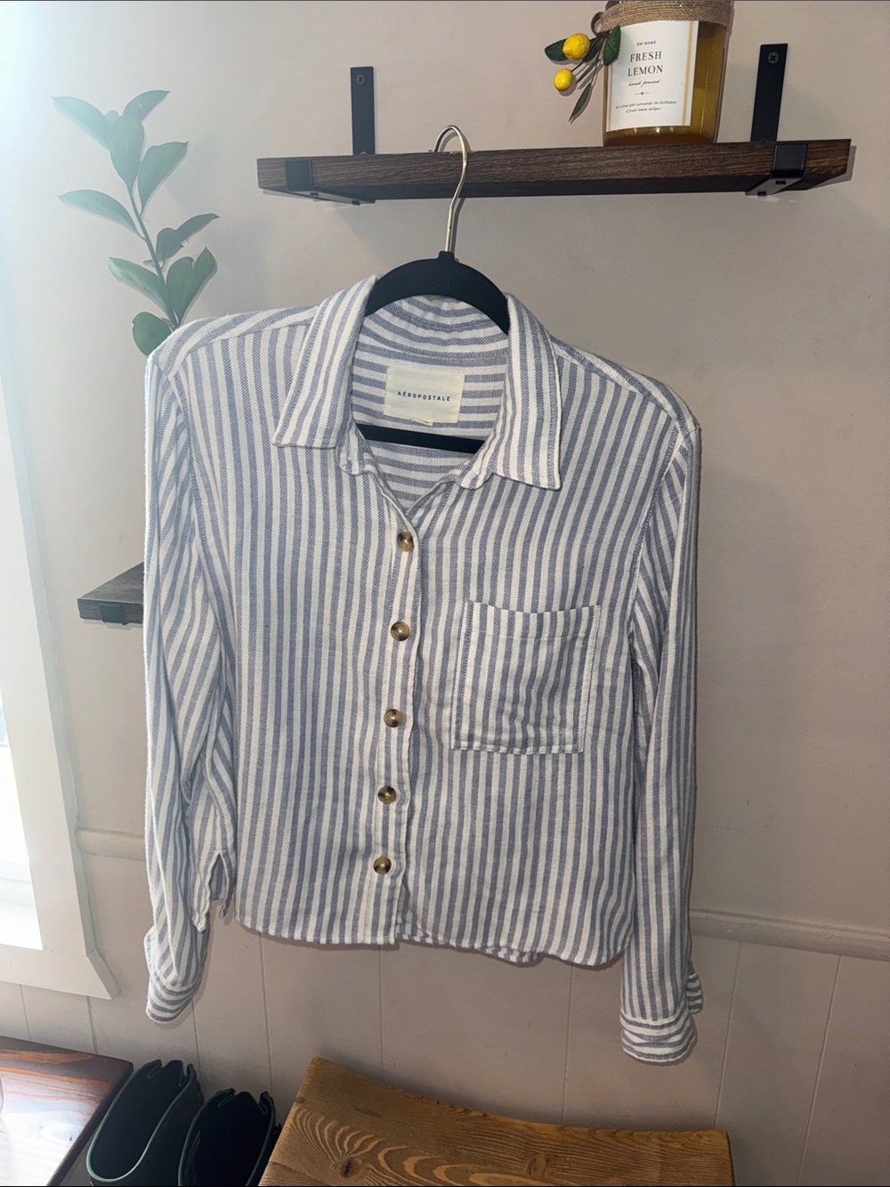 Aeropostale Button-Front Striped Shirt - Blue & White Size M